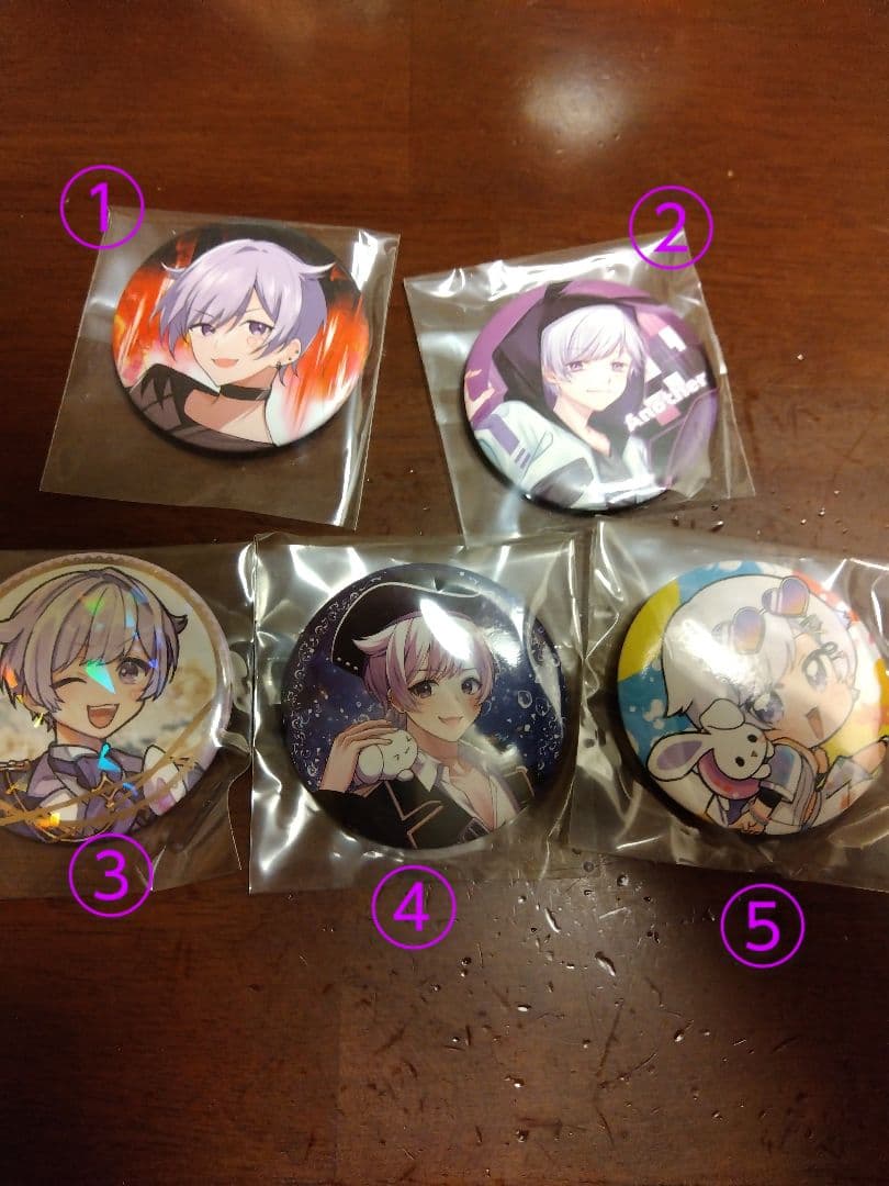 【いれいす】缶バッジ 初兎 “バラ売り可”