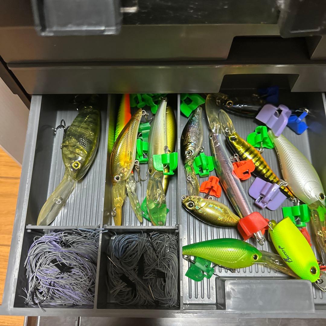 k*a様 バス釣り スピナーベイト、ハードプラグその他 BOX付き