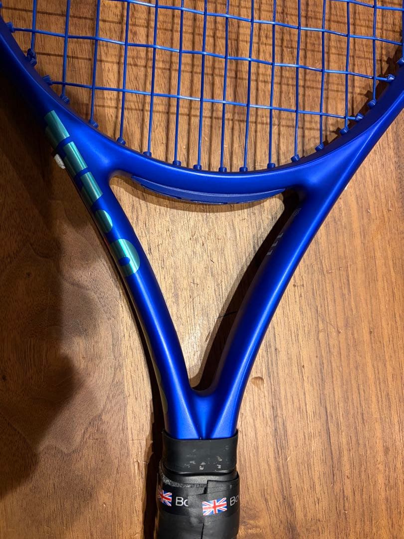 Wilson ウルトラV5 111 グリップ2テニスラケット 270g