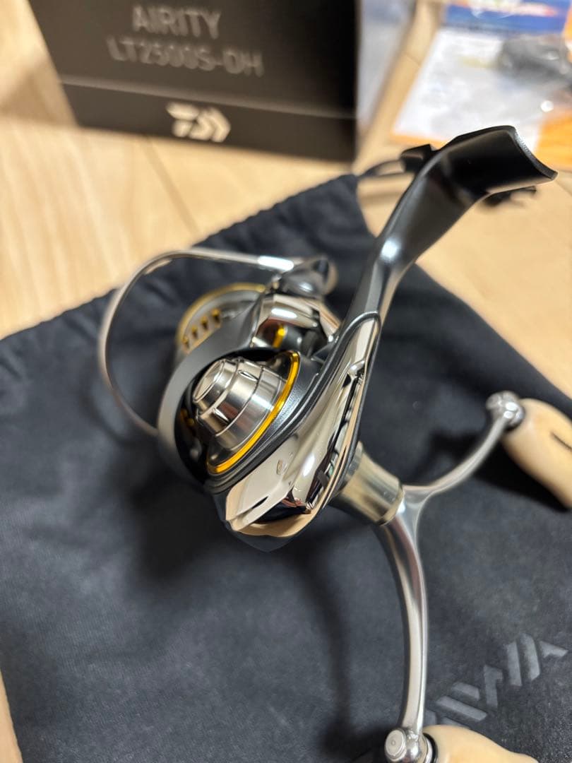 [1/16で一旦取下げ/限定値引]【極美品】23エアリティLT2500S-DH