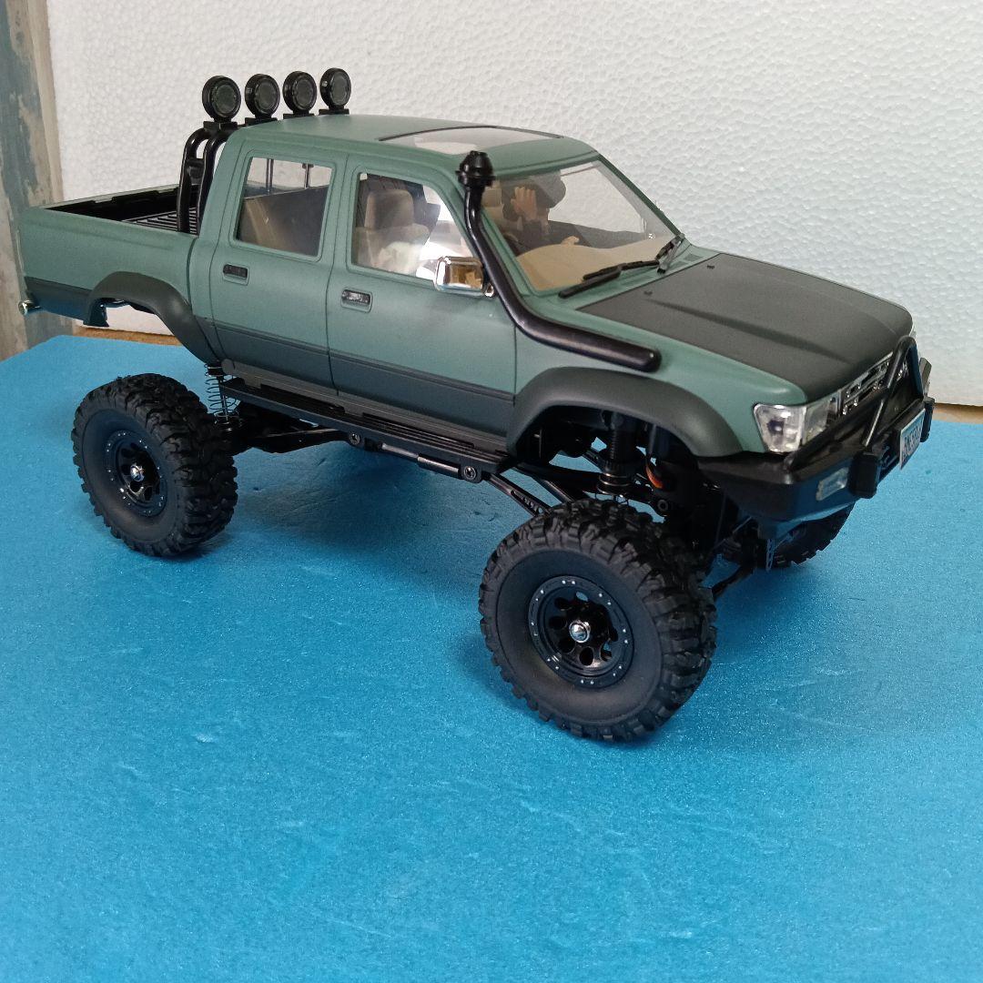 ハイラックスサーフ　R／Cカー1:16 塗装済完成品