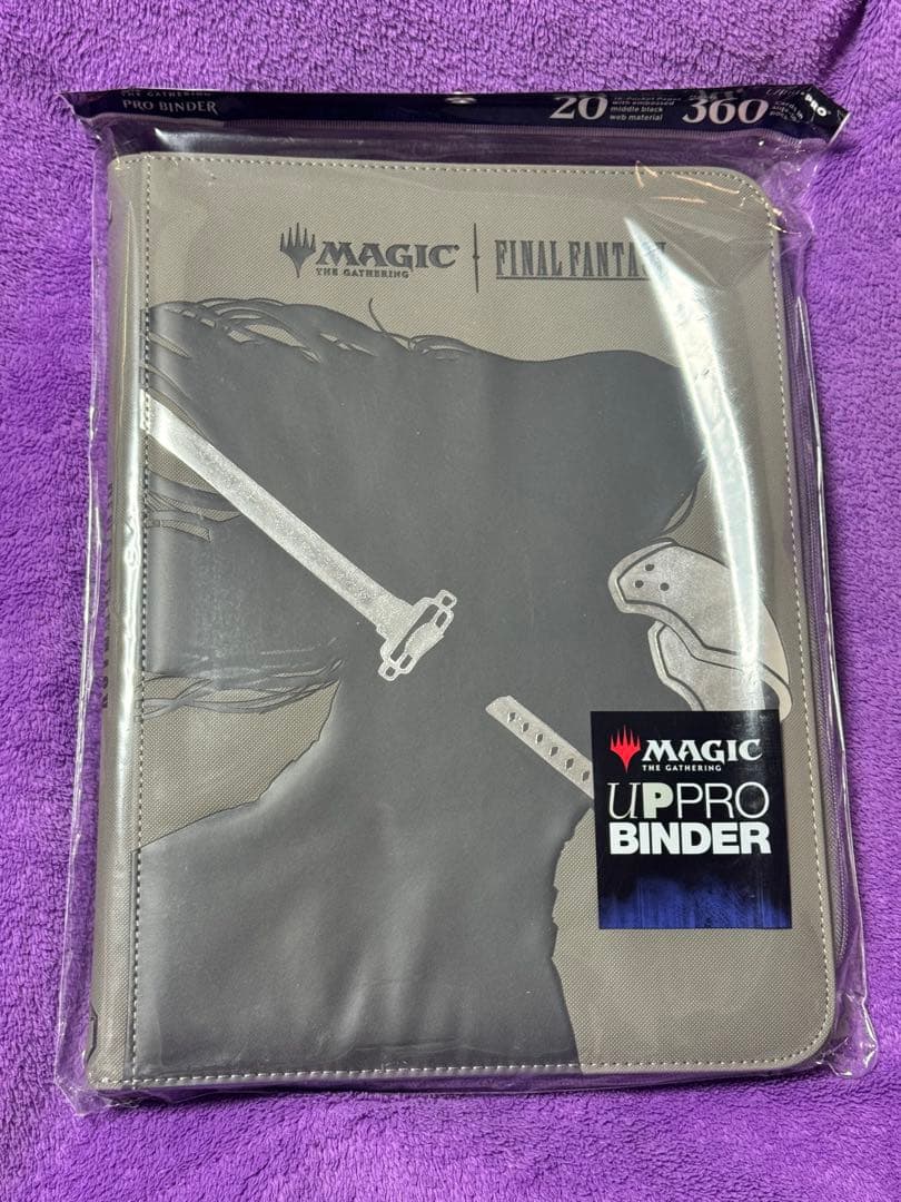 MTG FF Ⅶ プレミアムジッパープロバインダー 9ポケット　セフィロス