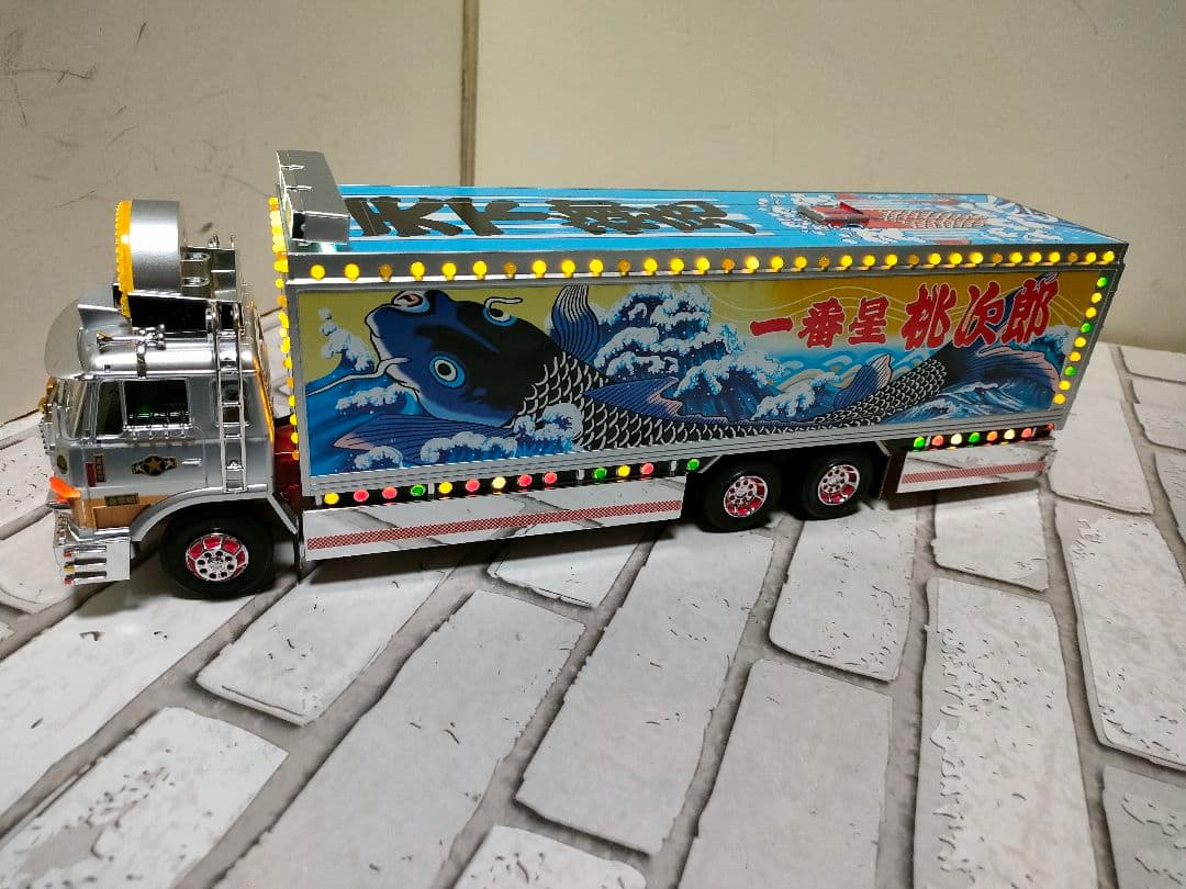 人気アイテム！スカイネット　 トラック野郎 一番星　2.4G仕様ラジコン　動作品