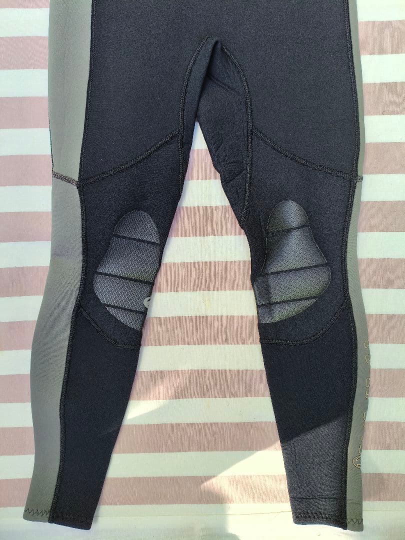 クイックシルバー　XS　ウェットスーツ