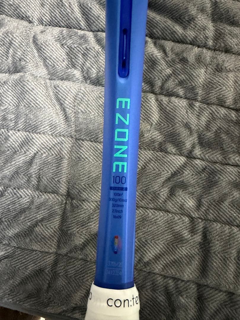 ヨネックス　イーゾーン 100 (2025年モデル)グリップサイズ2