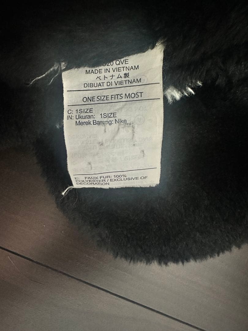 NIKE ウィメンズ NSW ブランケット フェイクファー スウォッシュ