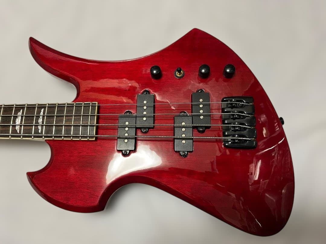 B.C.Rich モッキンバードベース　シースルーワインレッド　レアカラー