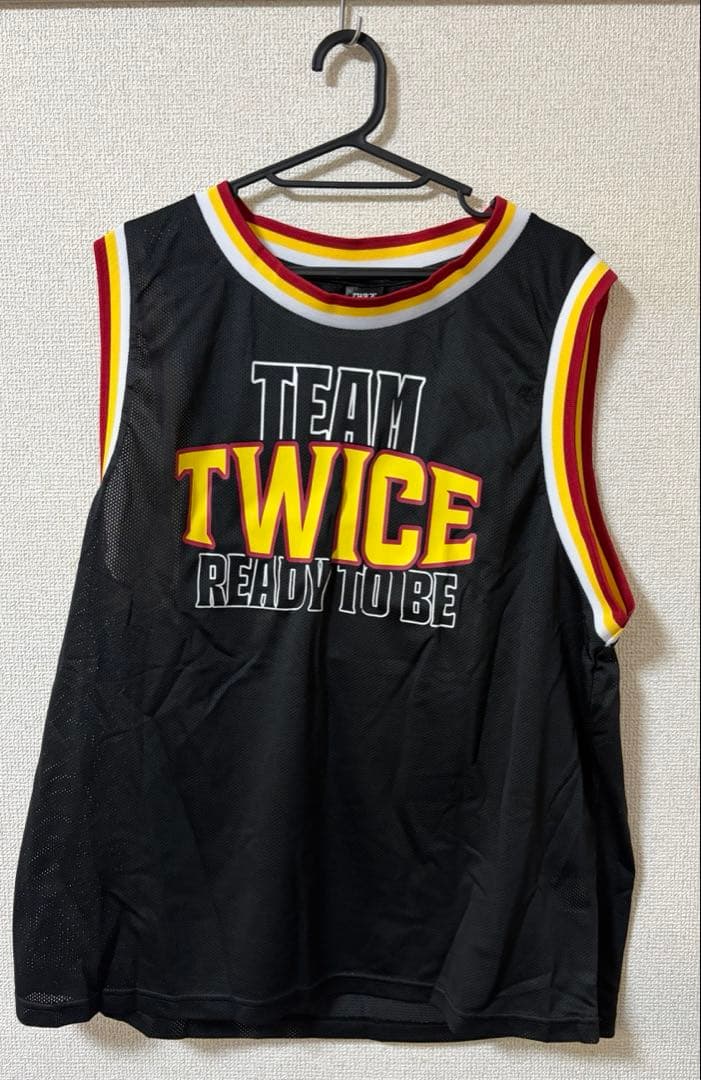 TWICE メッシュユニフォーム　モモ【美品】