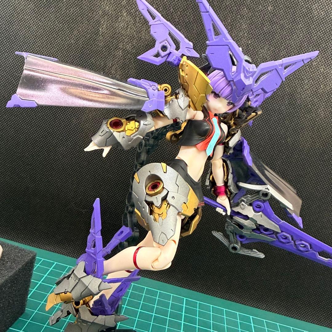 コトブキヤ　メガミデバイス　バスタードール　パラディン　塗装完成品