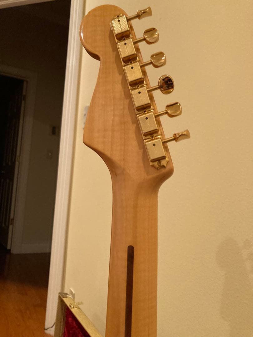 Fenderリミテッドエディションアメリカンオリジナル'50sストラトキャスター