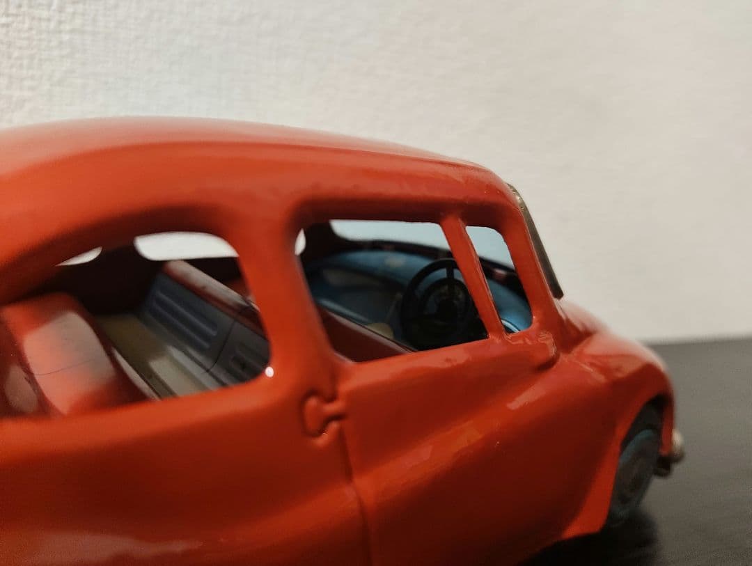 BANDAI　バンダイ　スバル360　右ハンドル　ブリキ　赤色