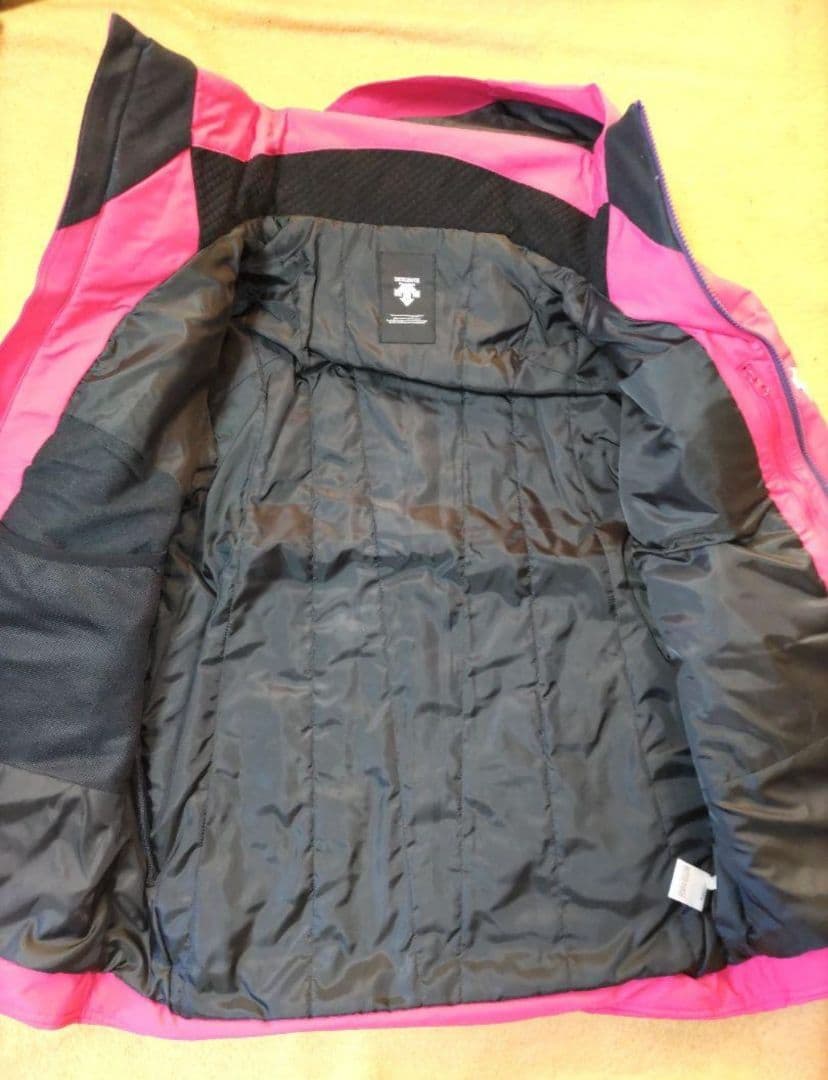 a 新品タグ付き DESCENT デサント ジャケット