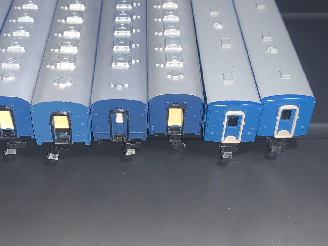 Nゲージ 10系客車とマニ50 9両セット