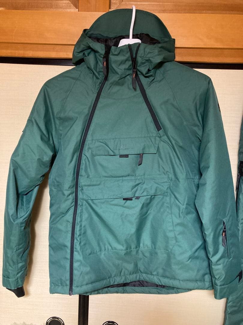 グリーンスキーウェアセット（ジャケット・パンツ）