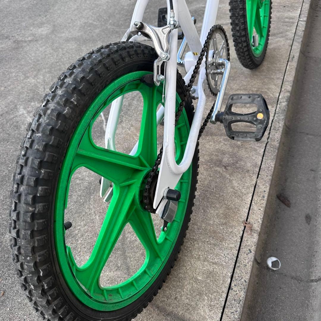 THUNDERSTRUCK VOLT! BMX風の自転車