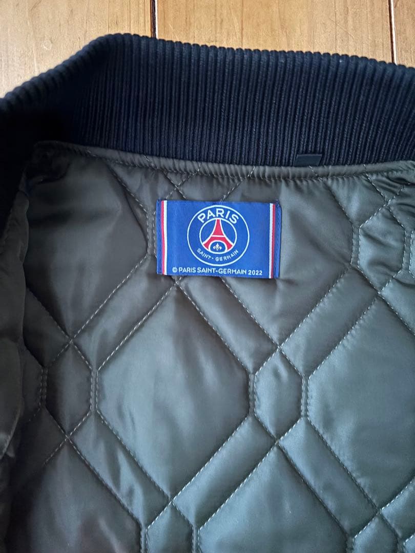 PSG サテン ジャケット カーキ色 M パリ サンジェルマン 定価14300円