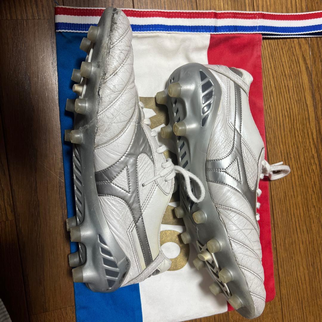 Mizuno モレリア DNA ホワイト