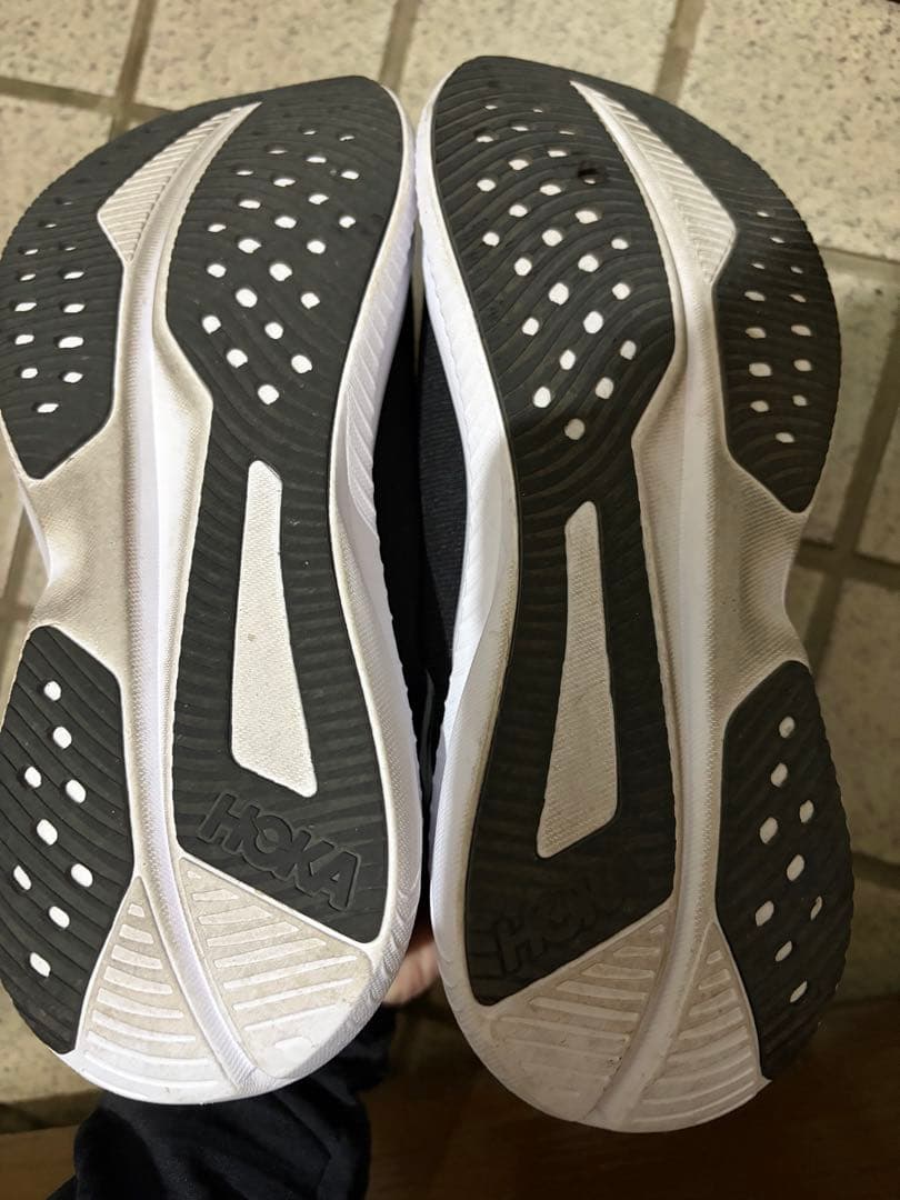 ホカオネオネ　マッハ6 メンズ25.0cm