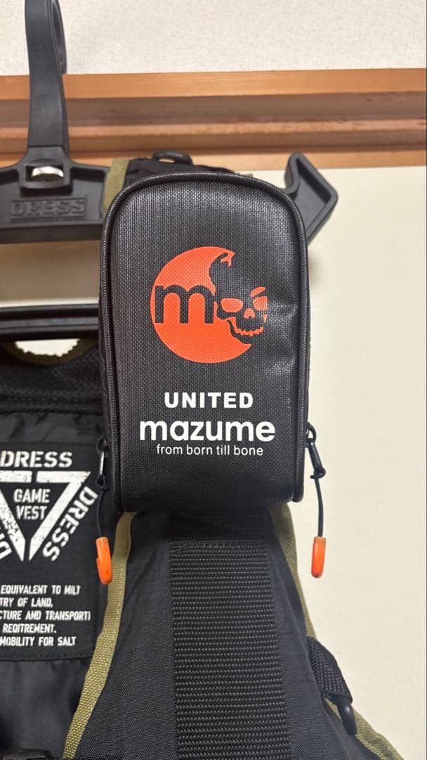 DRESS フローティングベスト