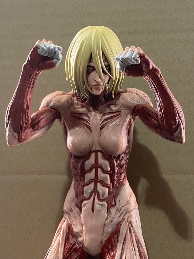 一番くじ　進撃の巨人　女型の巨人　アニ　フィギュアセット