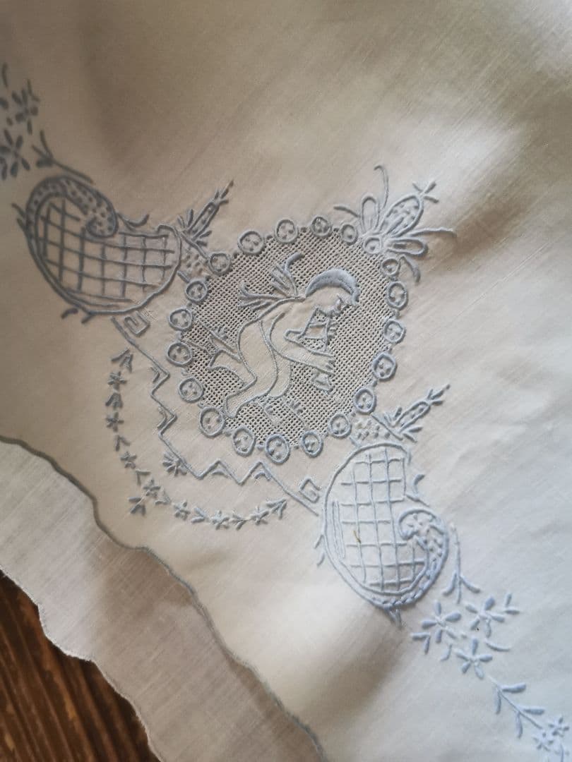 アンティーク アペンツェル刺繍レース 笛を吹く天使 ブルーニードルワーク クロス