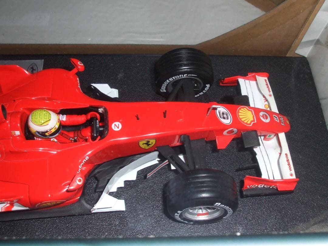 未開封　フェラーリ　２４８　F１　フェリペ・マッサ　＃６　マテル　１／１８