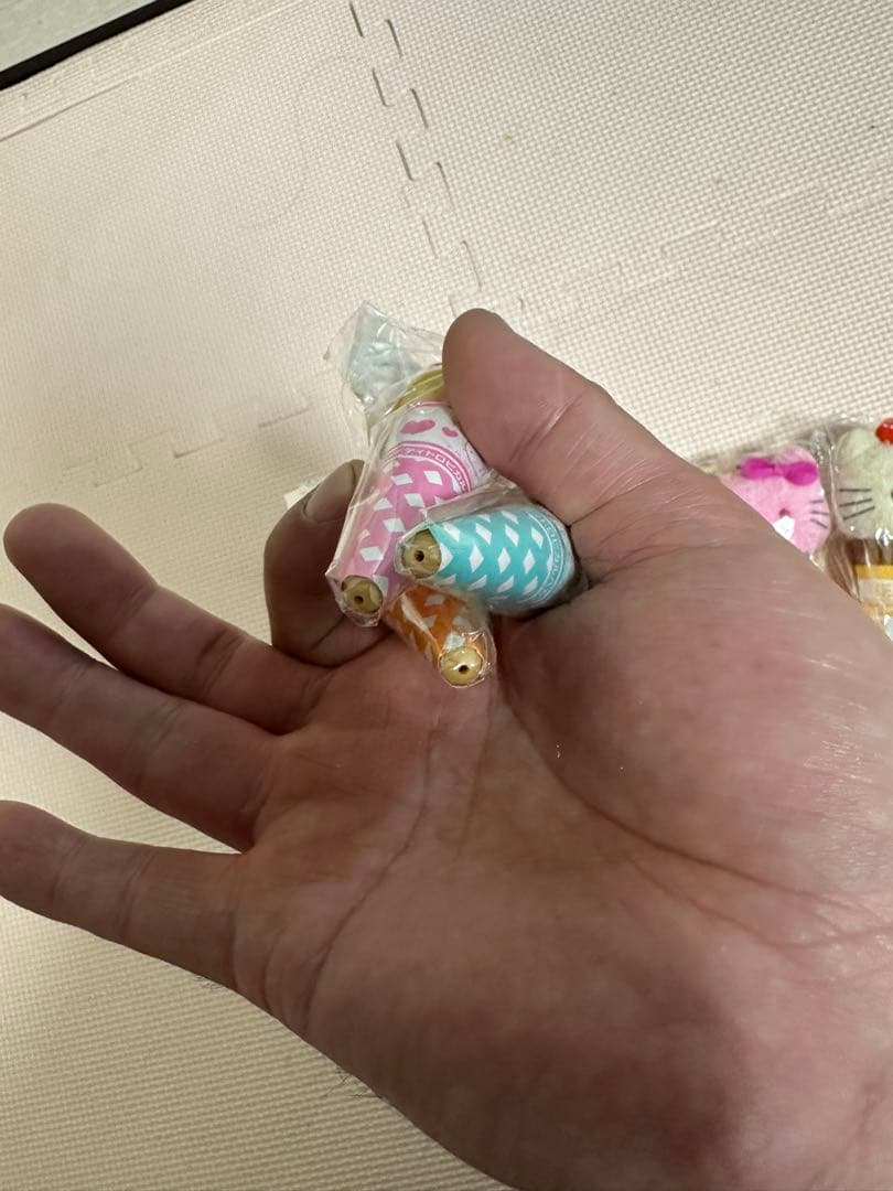 ハローキティ ぬいぐるみアイスクリームコーン 7個セット