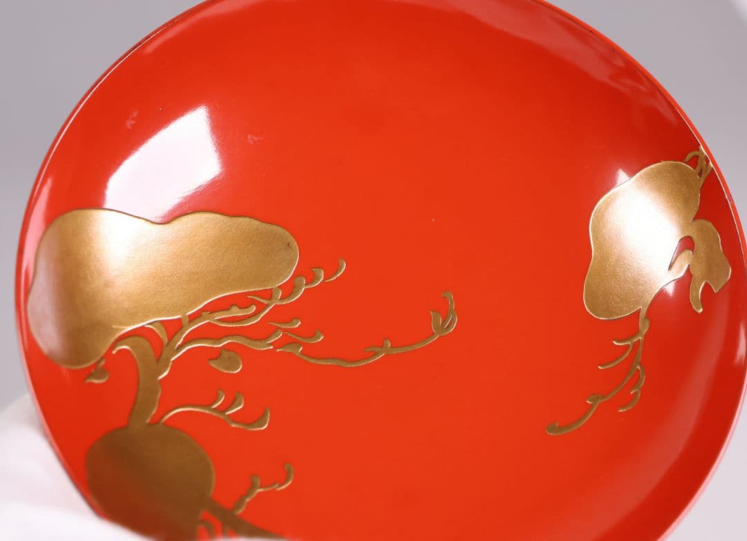 【CM358】時代 法橋光琳造(尾形光琳) 松竹梅蒔絵 朱塗 三ッ盃 木製 酒盃