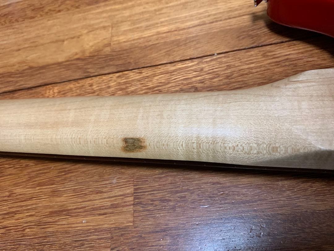 ギター Squier by Fender mustang