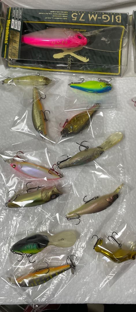メガバスルアー３４個スピナー１０個