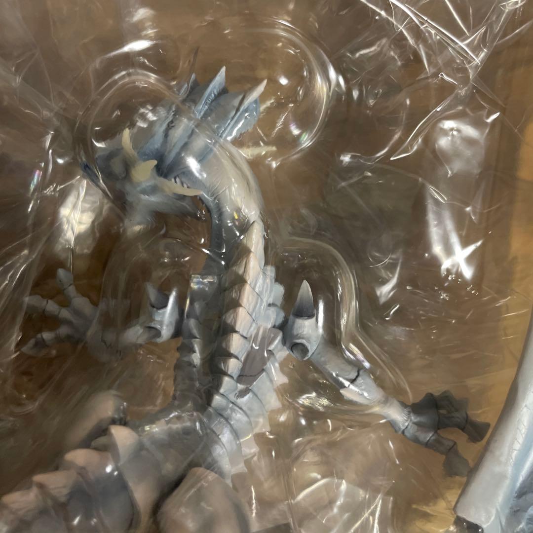 青眼の白龍　フィギュア　メガハウス　開封品