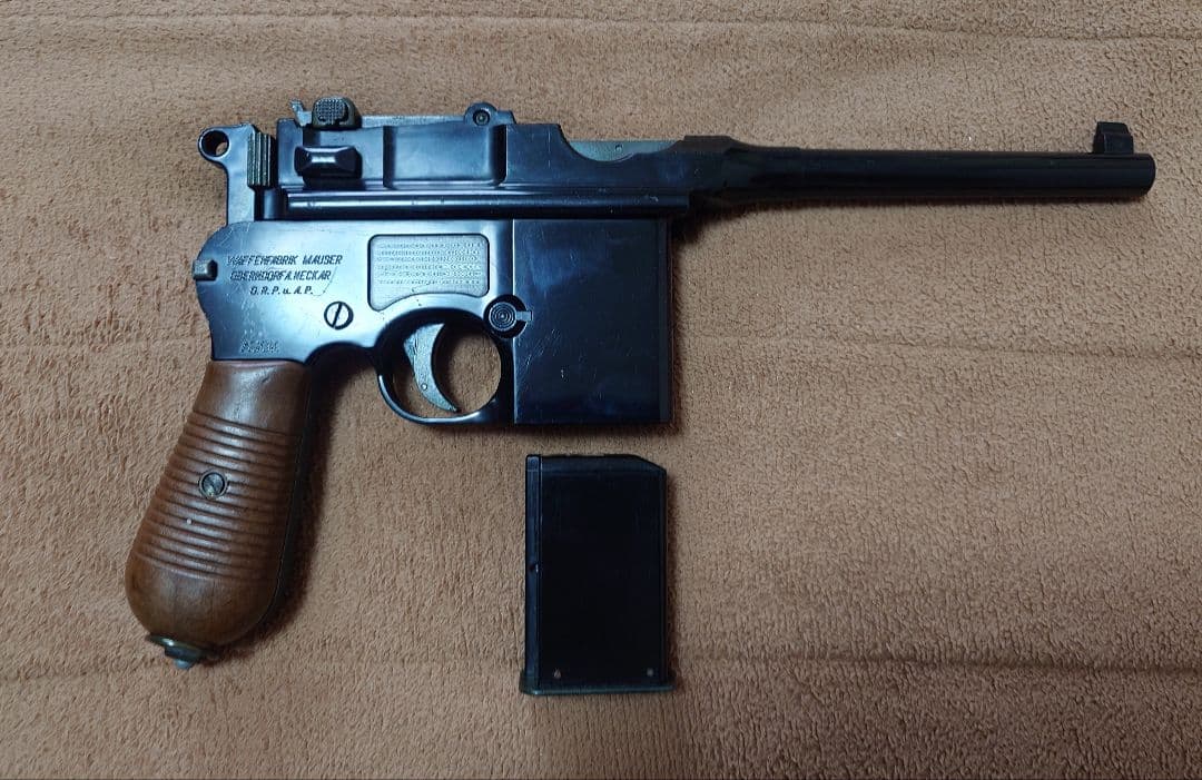 【希少品】フジミ　モーゼル M712　ガスガン プラスチック製