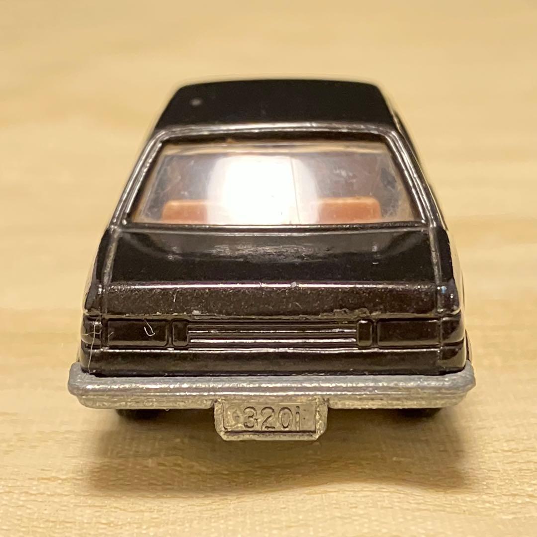 トミカ  320i No.F45 1/62