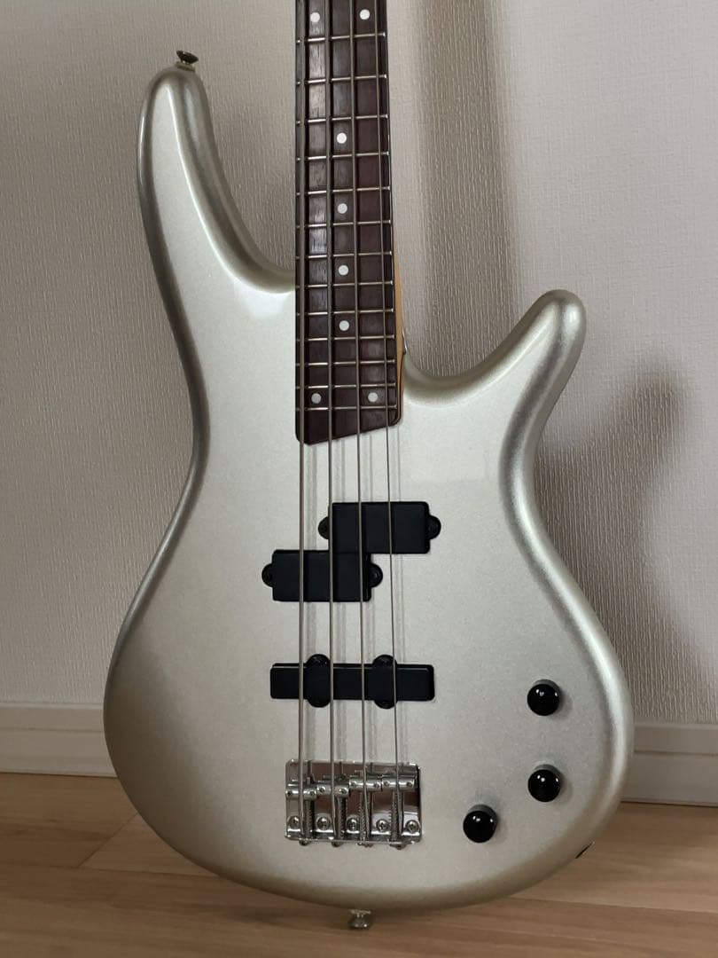 Ibanez SRシリーズ SR370 4弦エレキベース シルバー