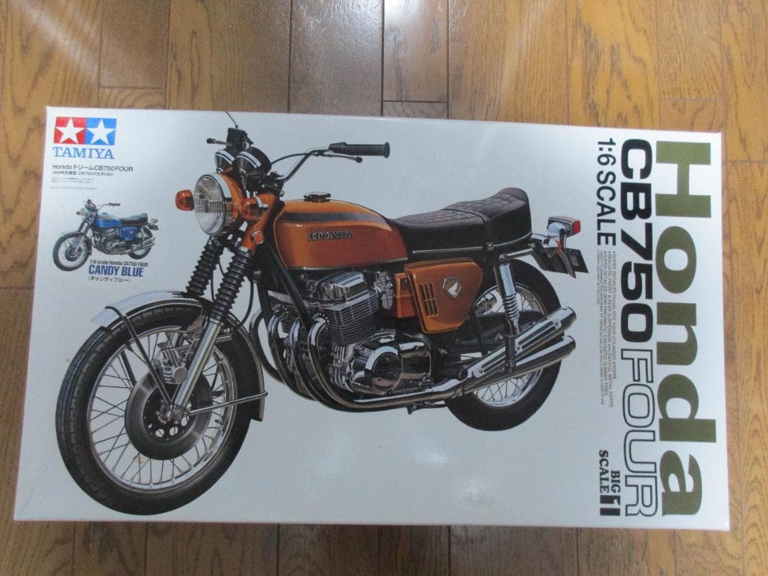 1/6　タミヤ　CB750　FOUR　キャンディブルー 　＊未使用＊