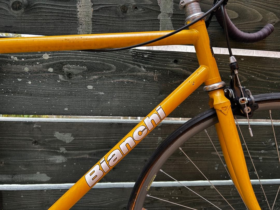 ビアンキピスタ　希少カラー　イエローピストバイク