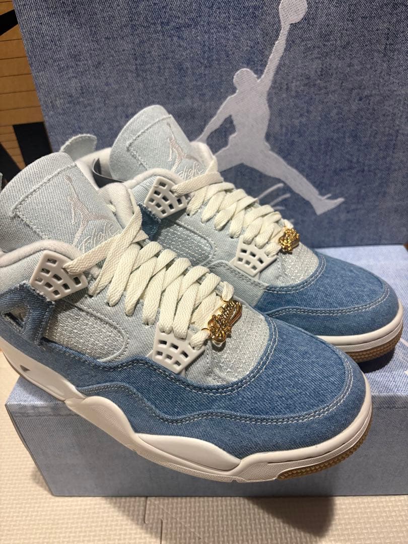 ナイキ　ジョーダン4レトロTEX