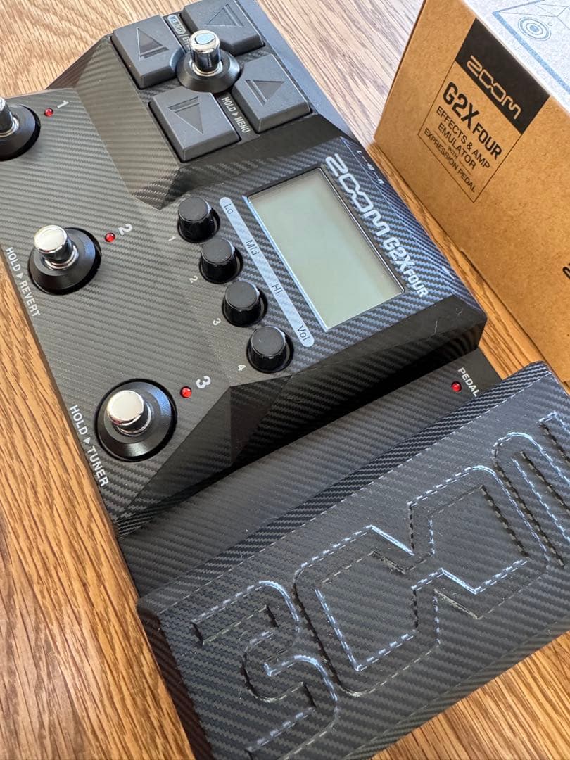 ZOOM G2X FOUR ギターエフェクター 中古