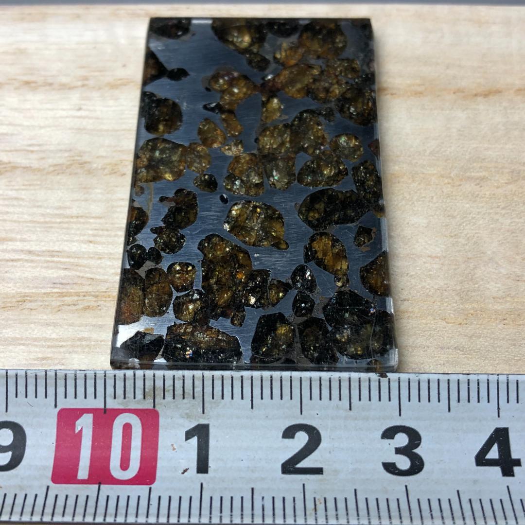 エ*７様 パラサイト隕石 隕石　石鉄隕石　セリコ隕石 美品　重さ約12ｇ　共箱