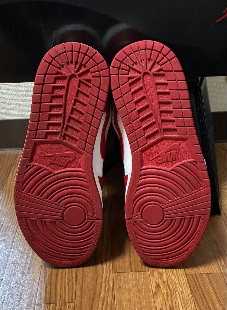 ナイキ エアジョーダン1 ロー \"ジムレッド/ホワイト\"