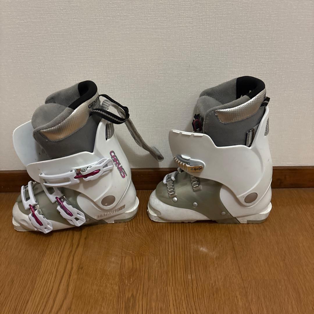 初心者向けスキー板、ブーツ、ストックセット