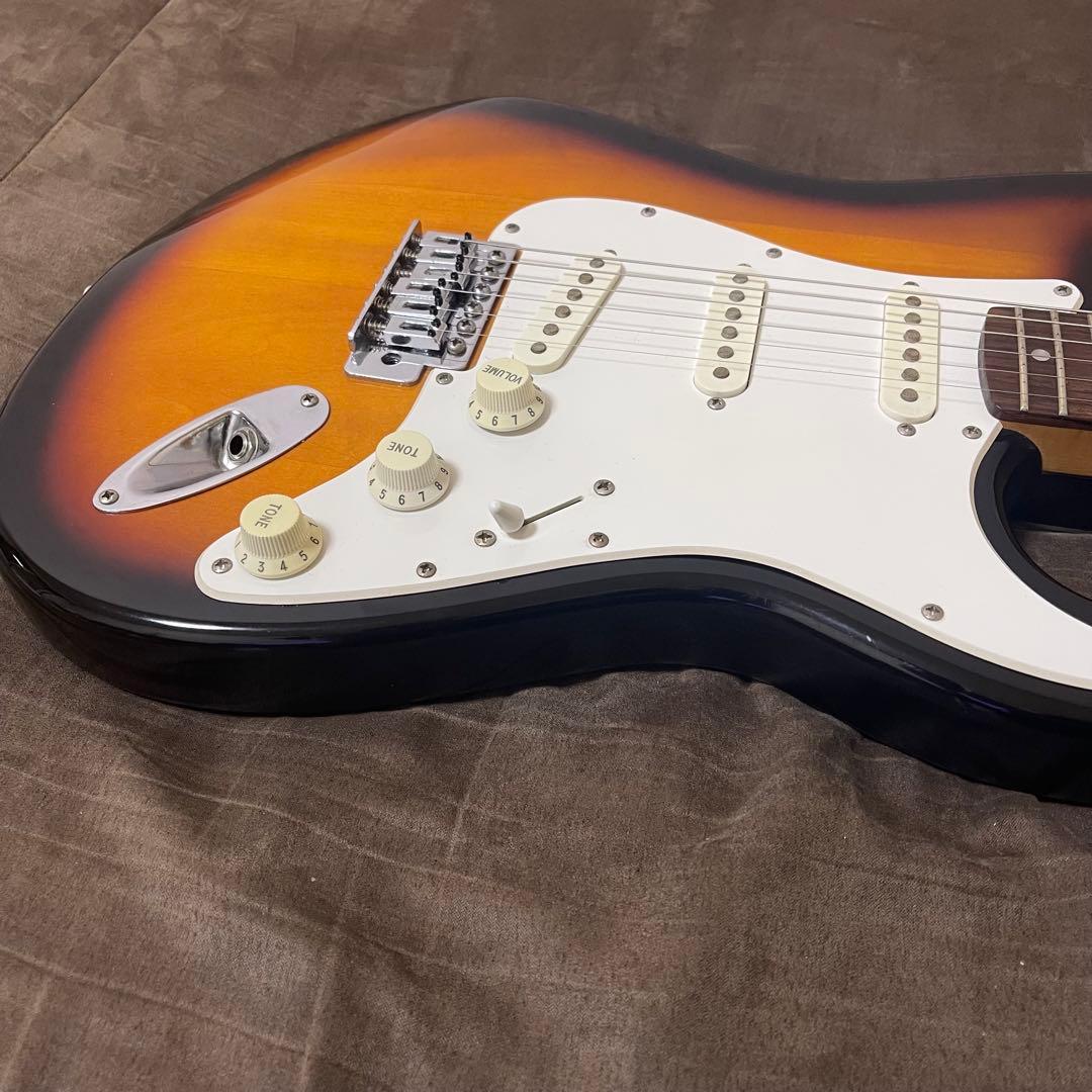 Squier ストラトキャスター サンバースト