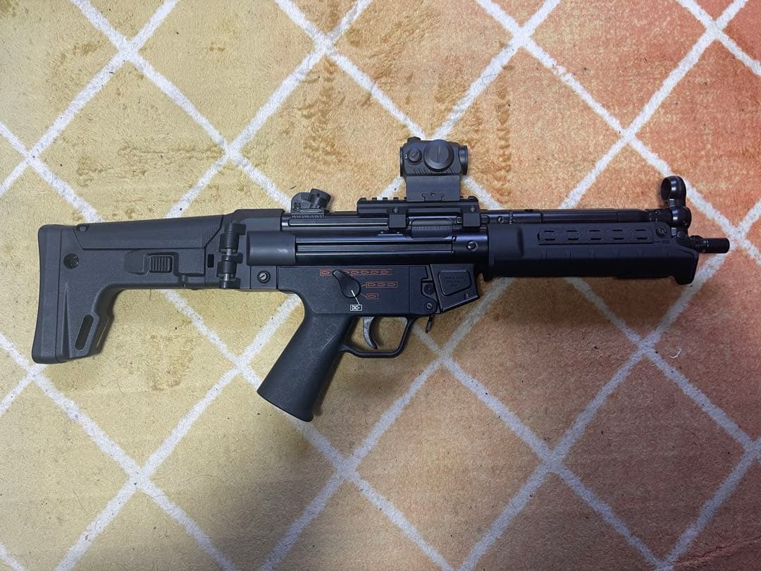 次世代電動ガン MP5 マグプル使用