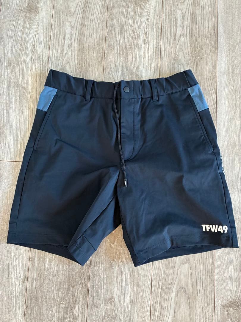 TFW49 ネイビー ショートパンツ