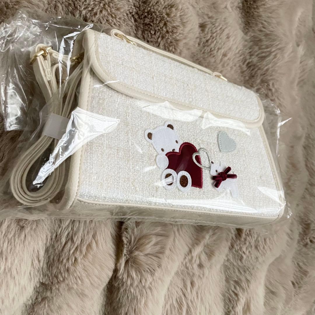 ファミリア ショルダーバッグ クリスマスコレクション2025【完売品新品未開封】