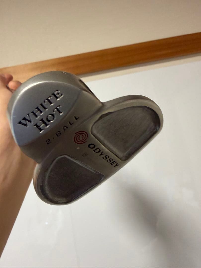 Odyssey White Hot パター