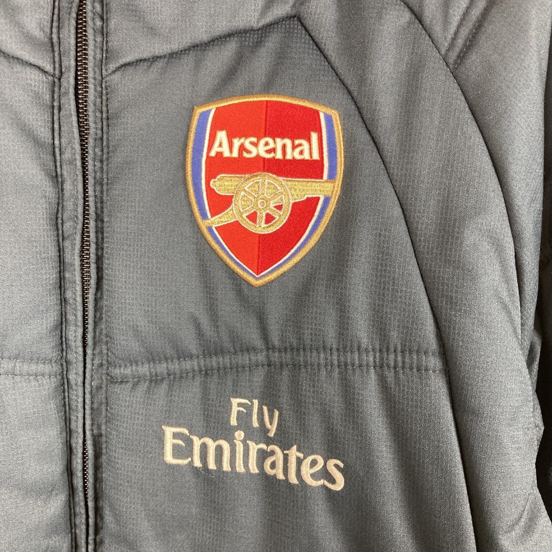ナイキ　新品タグ付き　アーセナルFCワッペン刺繍　エミレーツ航空紺　M 287