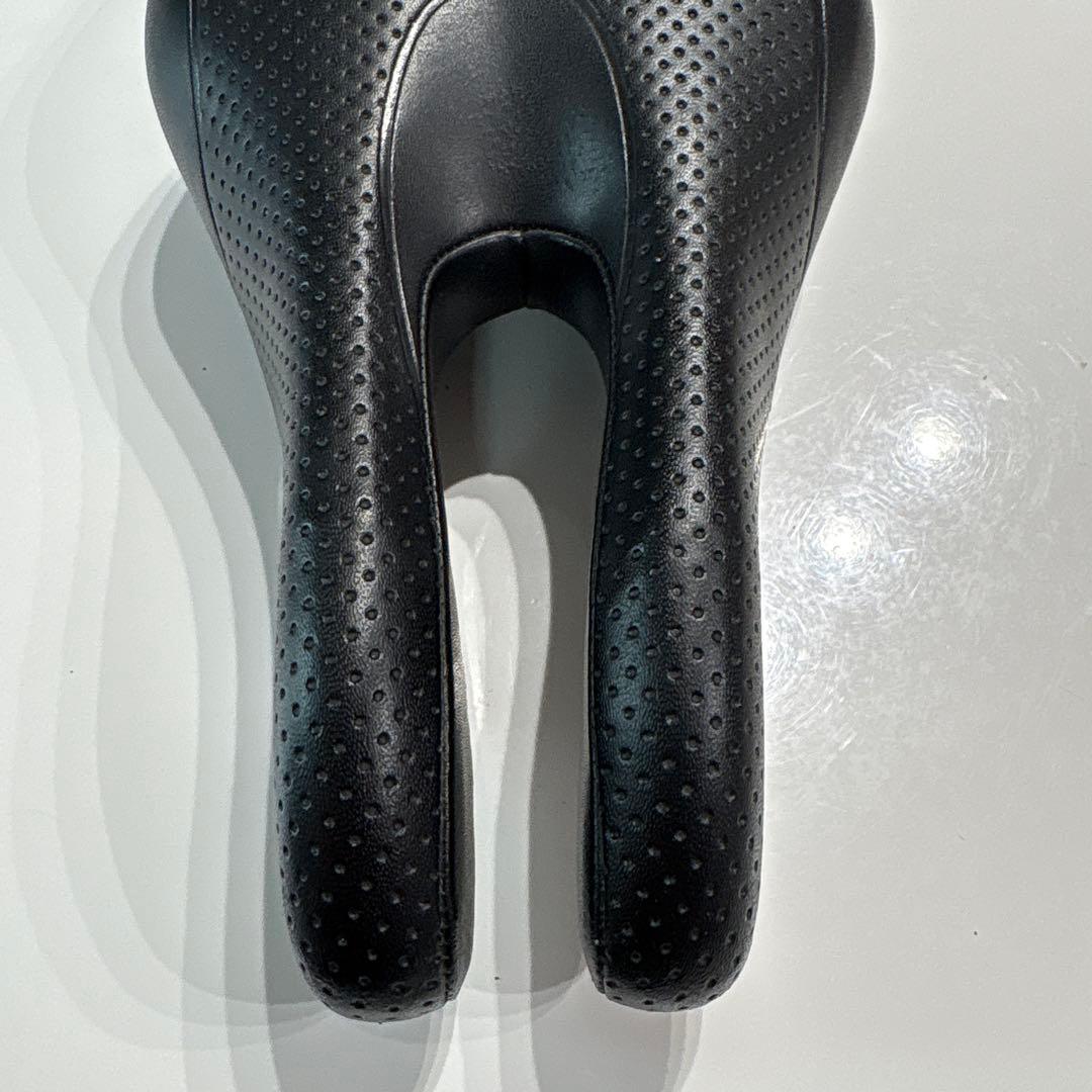 ISM PS 1.0 サドル (ロードバイク / TT / トライアスロン)