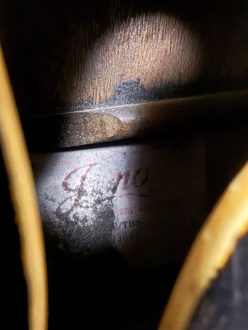 エレアコ Fホール 塗装 詳細不明 ブラック アコースティックギター