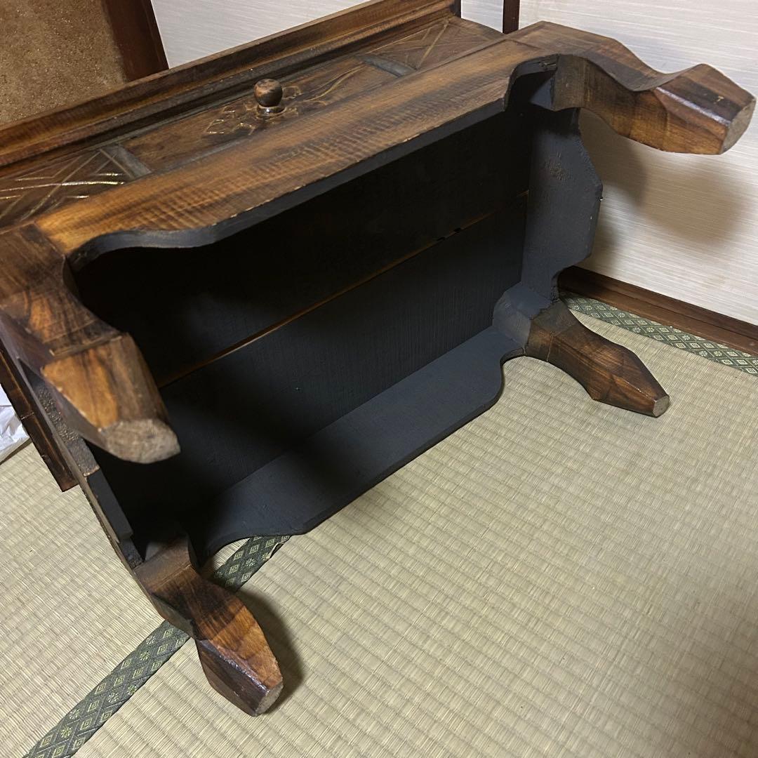 ヴィンテージ家具　トカゲ柄　極希少コラージュ　レトロ　アジアン家具　立体レリーフ